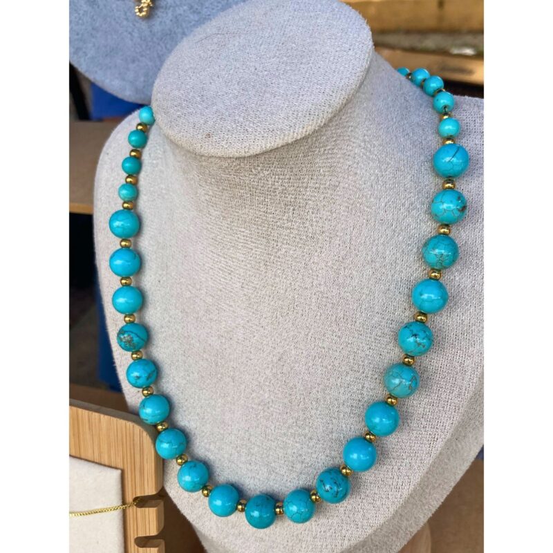 collar turquesa